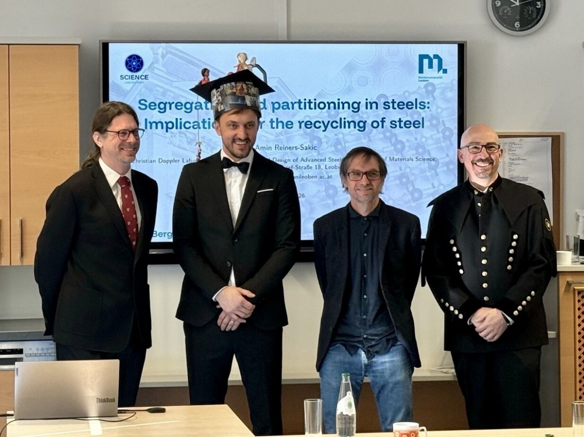 Amin has defended his PhD thesis